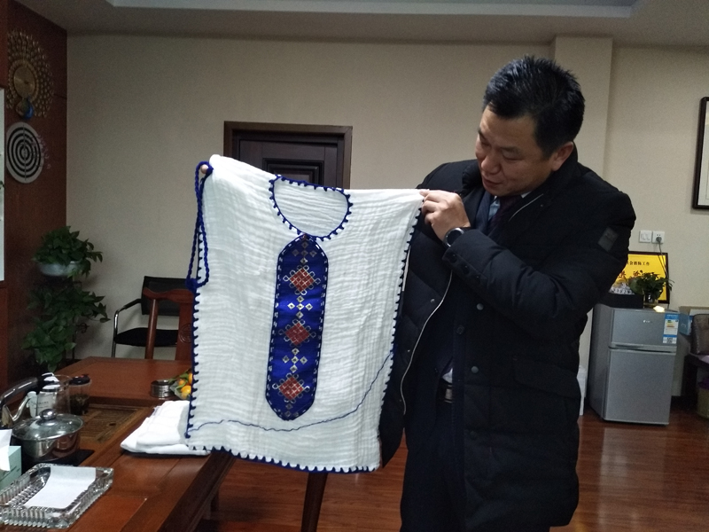 崇陽(yáng)代表汪定邦.jpg